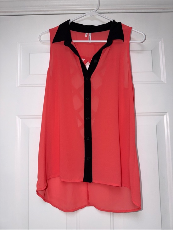 Studio Y Tops - Studio Y Coral Sleeveless Blouse with Black Trim